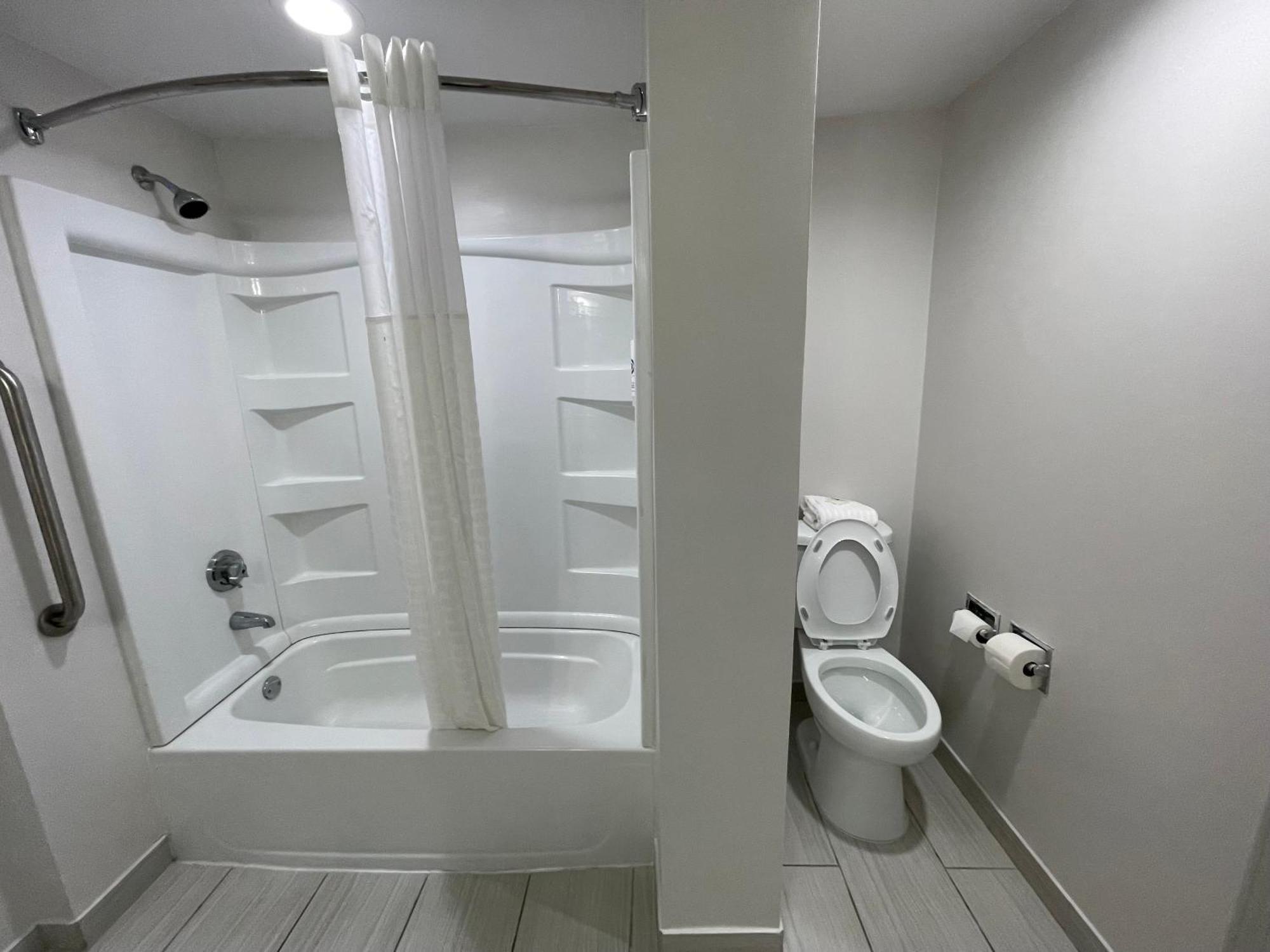 Comfort Inn & Suites Syracuse-Carrier Circle East Syracuse Kültér fotó